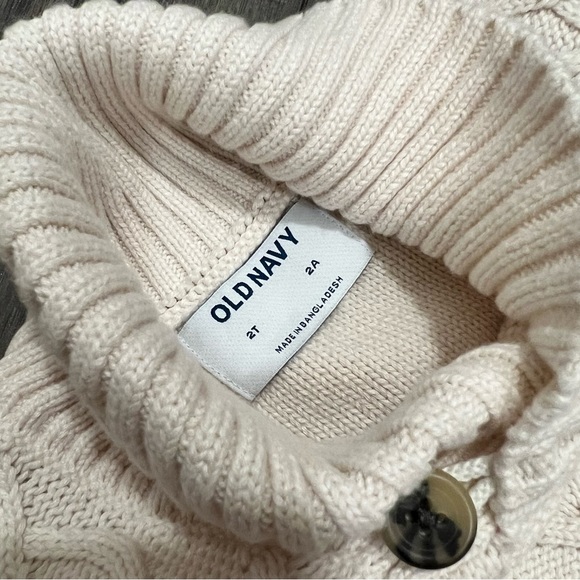 Old Navy Chunky Cable Knit with Toggle Pullover Sweater - Picture 5 of 5